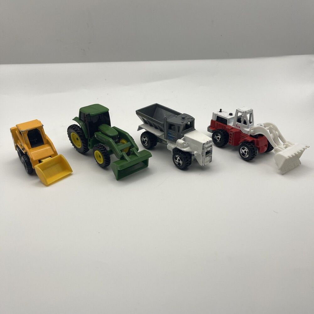 Lot of 4 Diecast Construction Vehicles Hot Wheels John Deere Loader Dump Truck